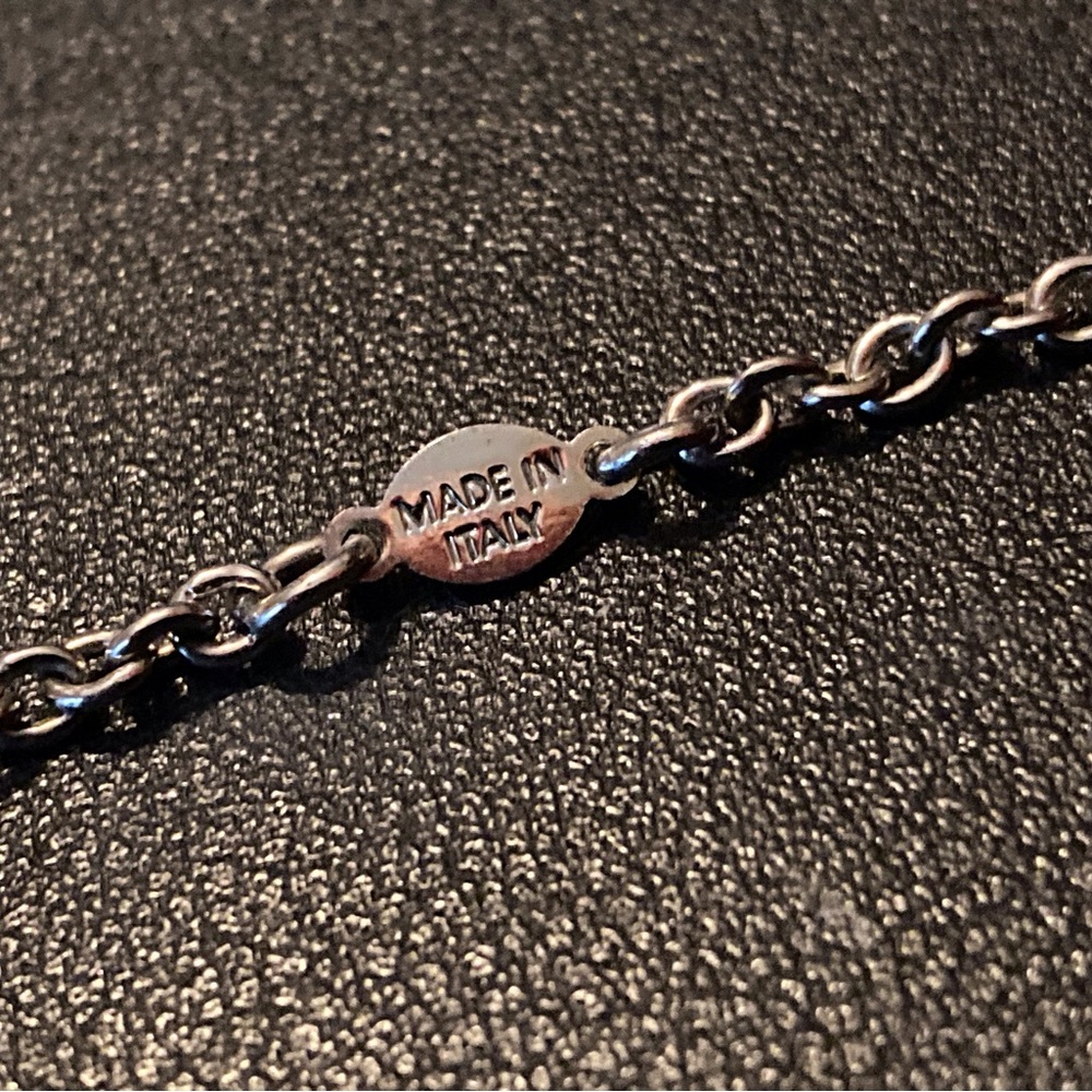 Alexander McQueen Crystal Scull Pendant Necklace. - Picture 12 of 13